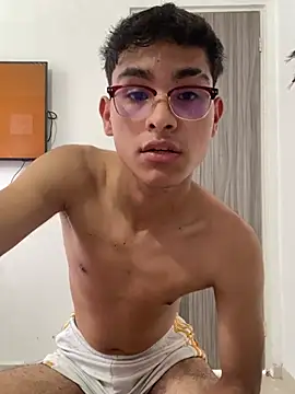 Snapshot of Muchachito18 chatting on February 2026 06:39:01 PM Muchachito18 online show from February 2026 06:39:01 PM