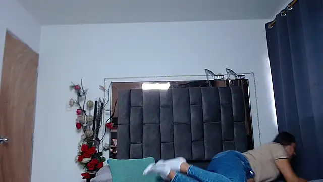 Snapshot of Salmma_Milf chatting on February 2026 11:54:01 AM Salmma Milf online show from February 2026 11:54:01 AM