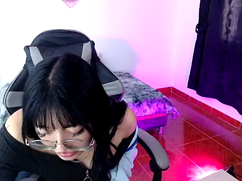 Snapshot of Isabella__666 chatting on October 2025 01:00:01 PM Isabella 666 online show from October 2025 01:00:01 PM