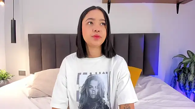 AilanaCortes online show from November 2025 12:18:02 PM