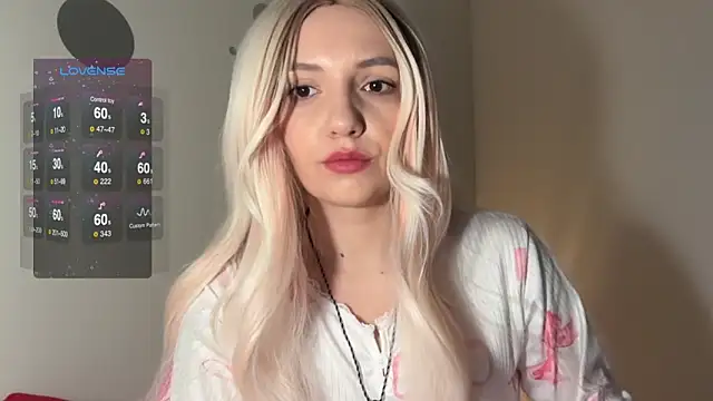 Snapshot of cute_cake chatting on January 2026 07:22:01 AM cute cake online show from January 2026 07:22:01 AM