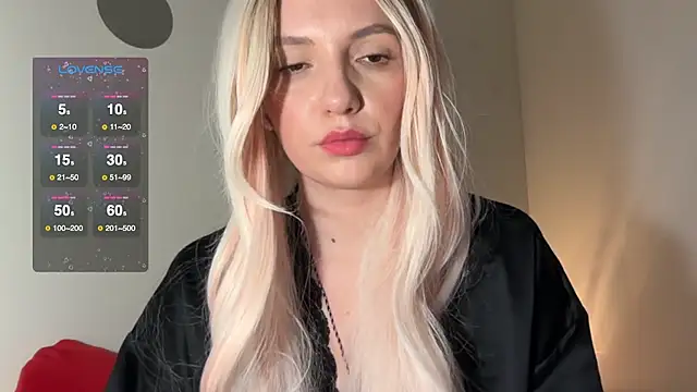 Snapshot of cute_cake chatting on January 2026 07:27:02 PM cute cake online show from January 2026 07:27:02 PM