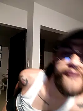 Liam Samderz online show from March 2026 06:37:01 AM