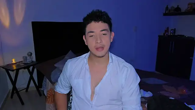 Lexmiller18 online show from November 2025 02:24:02 AM