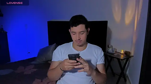 Lexmiller18 online show from November 2025 03:38:02 AM