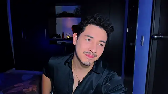 Lexmiller18 online show from November 2025 12:20:02 AM