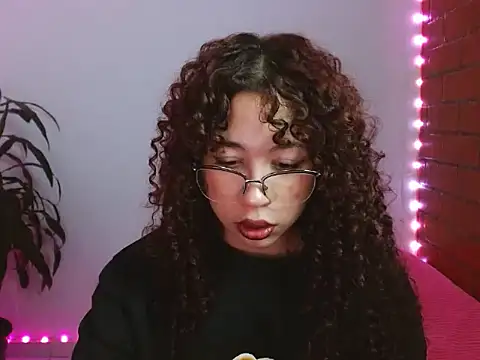 Medussa3033 online show from November 2025 12:12:01 AM