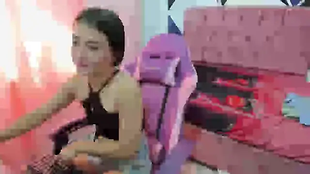 Snapshot of scarleth18 chatting on October 2025 07:53:02 PM scarleth18 online show from October 2025 07:53:02 PM