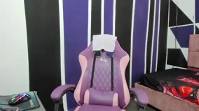 scarleth18 online show from December 2025 07:18:01 PM