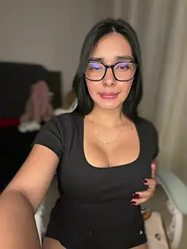 MiaSofia   online show from May 2026 05:58:01 AM