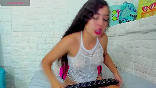 arielsweeth online show from October 2025 05:43:02 AM