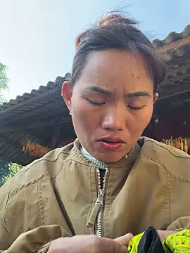 Snapshot of Saomai25 chatting on November 2025 08:28:01 AM Saomai25 online show from November 2025 08:28:01 AM