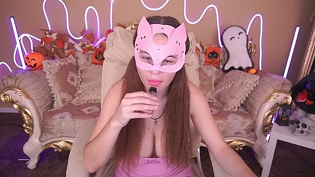 QueenEvieX online show from October 2025 06:59:01 AM