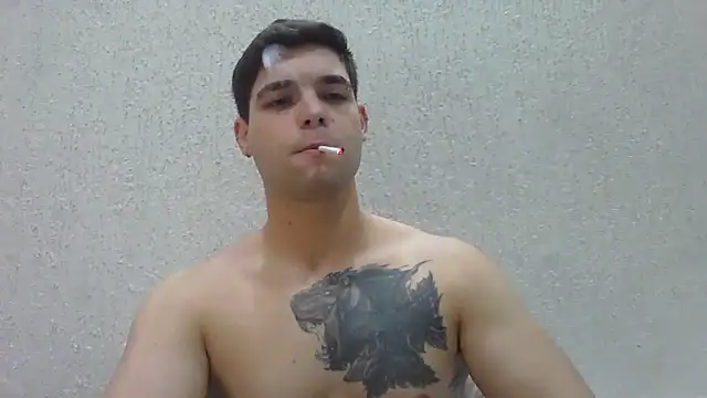 Snapshot of Zure-xxx chatting on June 2026 01:37:01 AM Zure-xxx online show from June 2026 01:37:01 AM