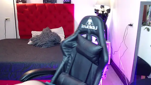 Insomniia  online show from October 2025 02:41:01 PM