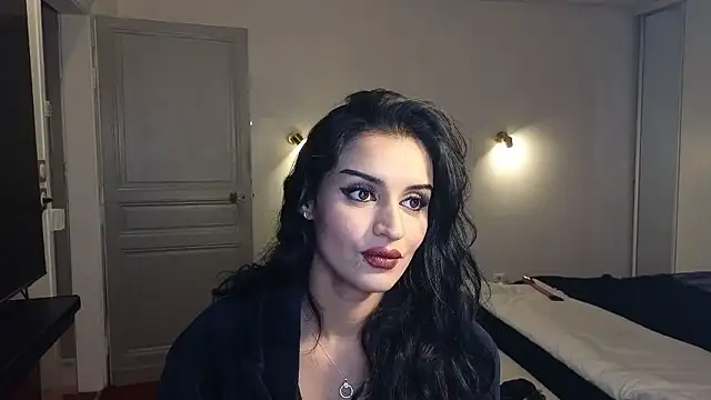 Lailawick online show from January 2026 08:10:02 PM