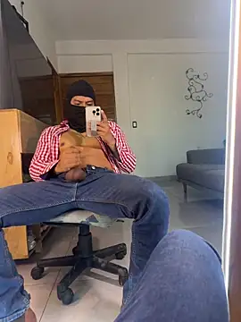 Snapshot of the_vein18 chatting on February 2026 03:40:02 PM the vein18 online show from February 2026 03:40:02 PM