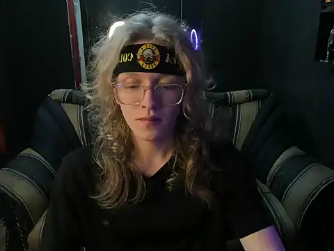 Snapshot of Bookjinn chatting on October 2025 04:15:02 AM Bookjinn online show from October 2025 04:15:02 AM