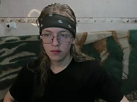 Snapshot of Bookjinn chatting on February 2026 04:16:02 AM Bookjinn online show from February 2026 04:16:02 AM