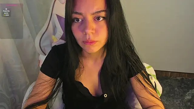 Snapshot of Midori_rosse chatting on December 2025 12:51:01 AM Midori rosse online show from December 2025 12:51:01 AM