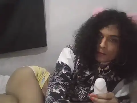 Snapshot of MorenaBellakita chatting on October 2025 03:25:02 PM MorenaBellakita online show from October 2025 03:25:02 PM