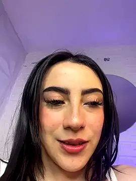 LiliBundy online show from December 2025 05:35:02 AM