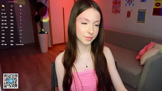 Snapshot of Yasmin_Kass chatting on March 2026 06:28:01 AM Yasmin Kass online show from March 2026 06:28:01 AM