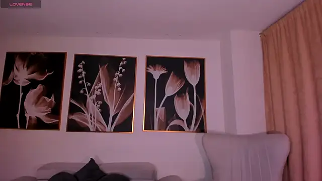 MeganCross1 online show from February 2026 03:47:02 AM