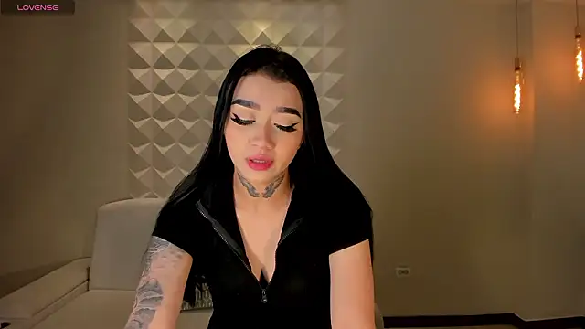 MeganCross1 online show from February 2026 06:50:01 PM