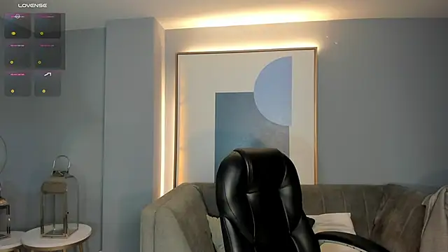 Snapshot of CelesteMoonX chatting on January 2026 04:15:01 AM CelesteMoonX online show from January 2026 04:15:01 AM