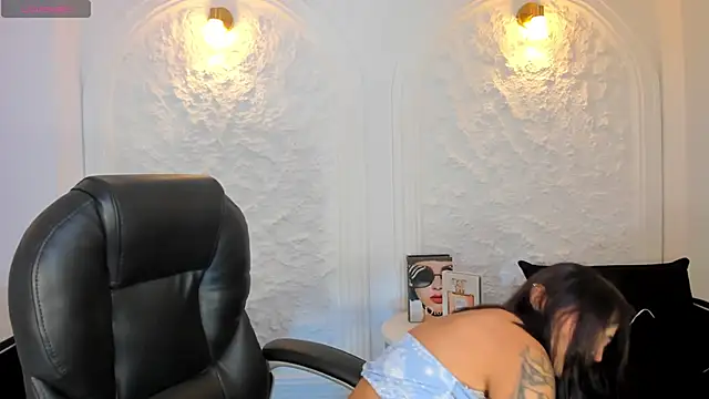 Snapshot of CelesteMoonX chatting on February 2026 05:00:02 AM CelesteMoonX online show from February 2026 05:00:02 AM