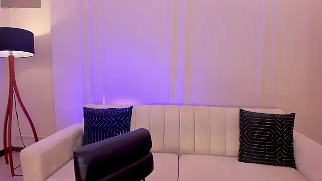 Snapshot of AnnieMonroe1 chatting on December 2025 11:51:01 AM AnnieMonroe1 online show from December 2025 11:51:01 AM