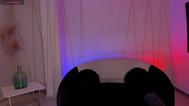 Snapshot of AnnieMonroe1 chatting on February 2026 11:50:01 AM AnnieMonroe1 online show from February 2026 11:50:01 AM