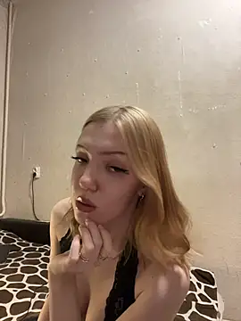 Snapshot of AlexandraXKitty chatting on November 2025 11:41:01 PM AlexandraXKitty online show from November 2025 11:41:01 PM