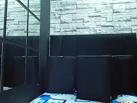 pether hairy online show from November 2025 01:00:01 AM