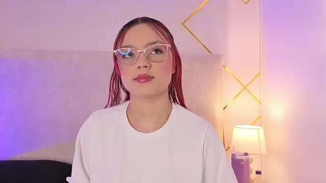 Martinaa Garcia online show from May 2026 08:03:02 PM