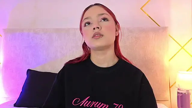 Martinaa Garcia online show from May 2026 07:42:02 PM