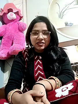 Vanshika1432 online show from January 2026 01:04:01 PM
