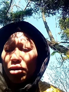 nui-show online show from December 2025 03:46:02 AM