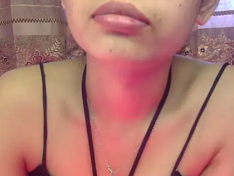 Snapshot of fairyy_tale chatting on November 2025 02:45:02 AM fairyy tale online show from November 2025 02:45:02 AM