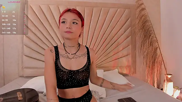 Emma duff online show from November 2025 12:16:02 PM