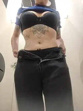 Snapshot of Natimiau chatting on November 2025 09:47:01 PM Natimiau online show from November 2025 09:47:01 PM