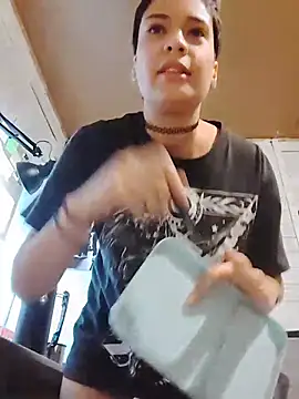 Snapshot of Natimiau chatting on February 2026 05:33:02 AM Natimiau online show from February 2026 05:33:02 AM