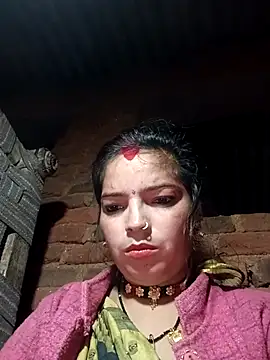 Snapshot of M-MAYA chatting on December 2025 05:28:02 PM M-MAYA online show from December 2025 05:28:02 PM