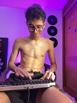 Snapshot of gsusss_feet chatting on November 2025 05:58:02 PM gsusss feet online show from November 2025 05:58:02 PM