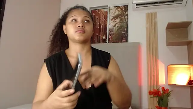 miel alisha online show from February 2026 12:15:02 PM