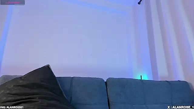 AlanRose01 online show from October 2025 05:02:02 PM