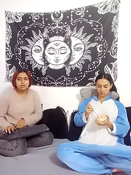 emily n abby online show from February 2026 01:31:02 PM