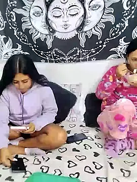 emily n abby online show from May 2026 01:41:01 PM