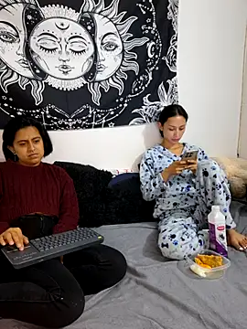 emily n abby online show from July 2026 02:03:01 PM